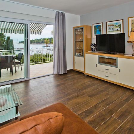 Apartments Grgo Хвар Экстерьер фото