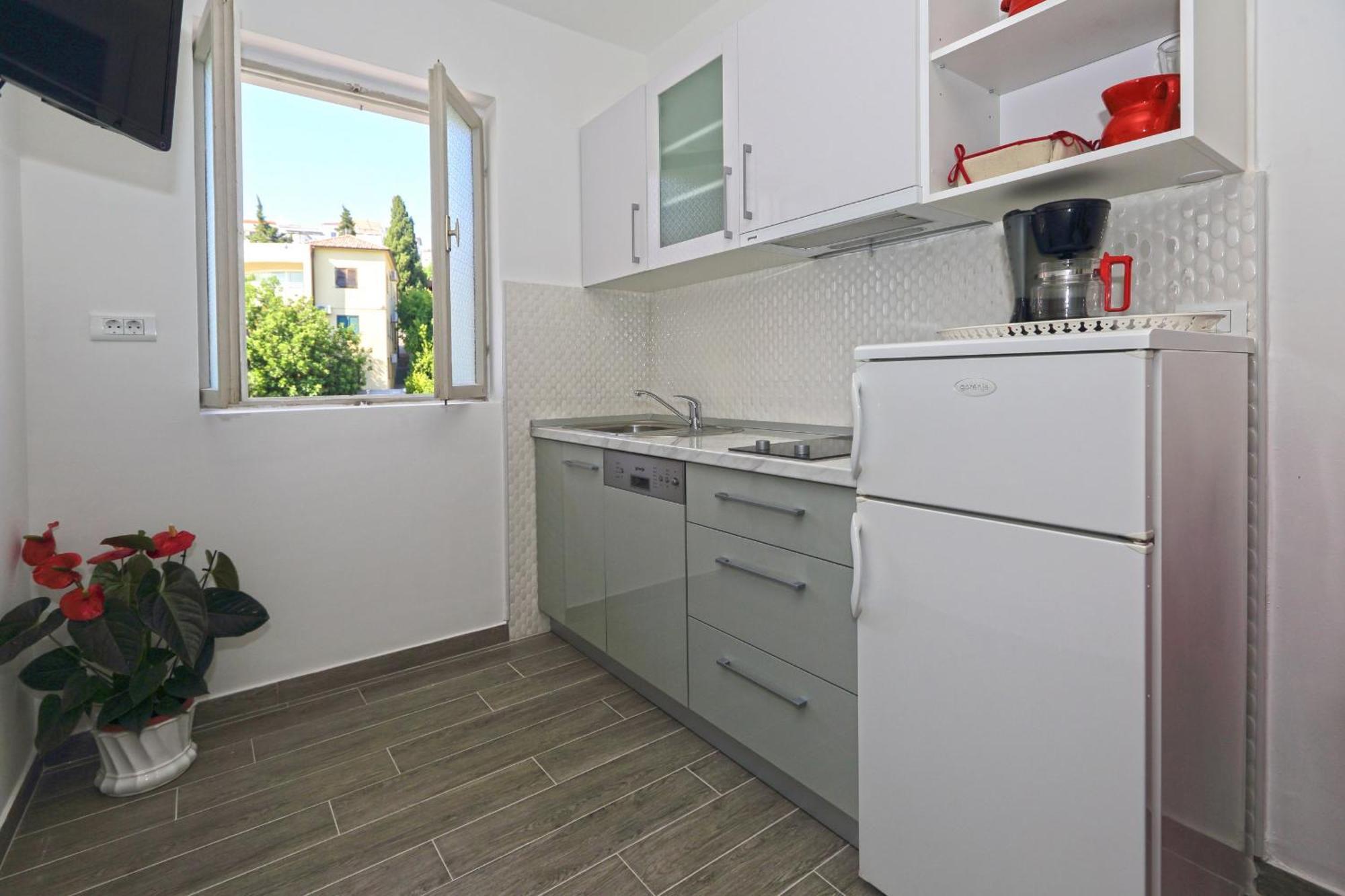 Apartments Grgo Хвар Экстерьер фото