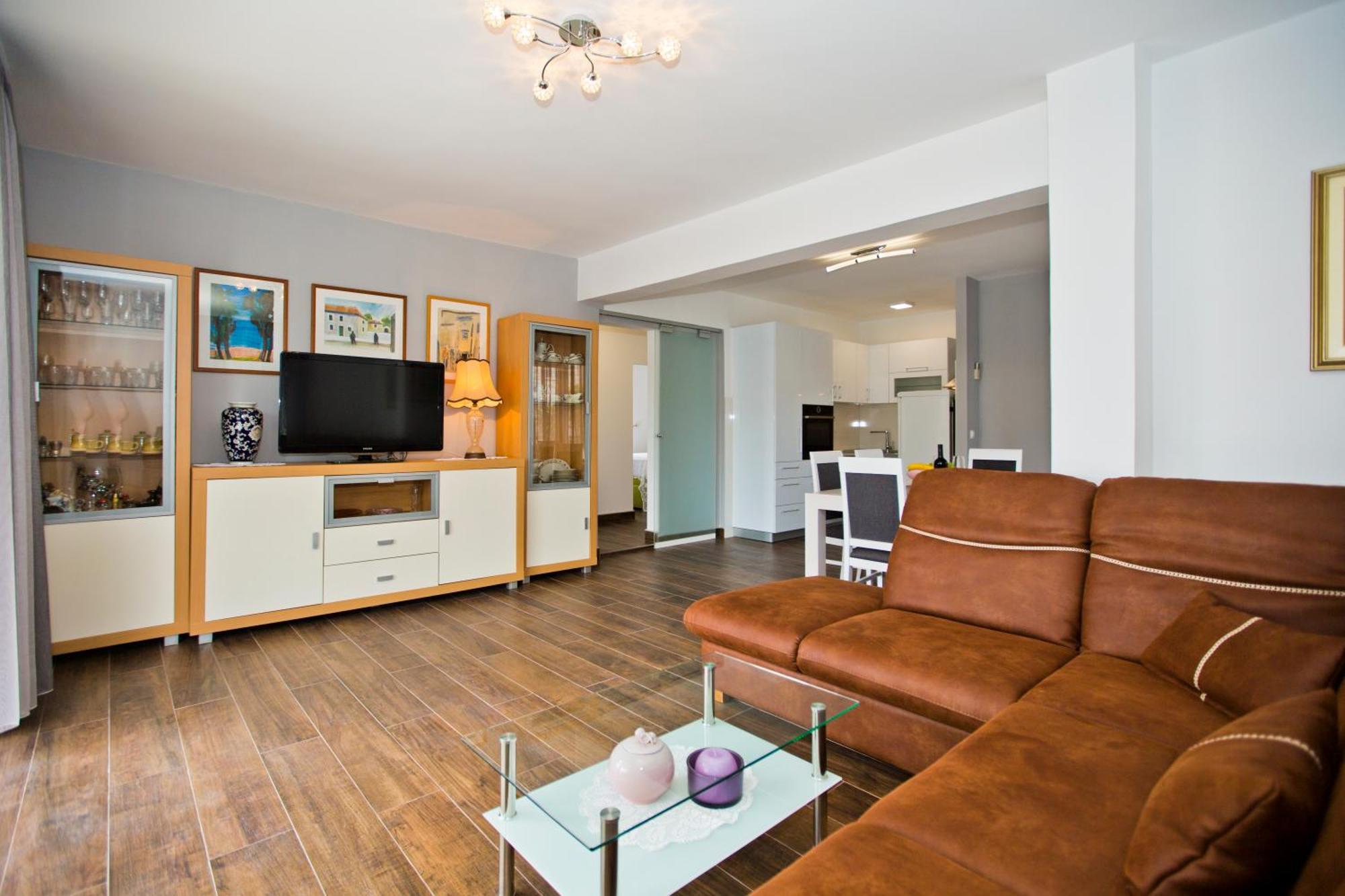 Apartments Grgo Хвар Экстерьер фото