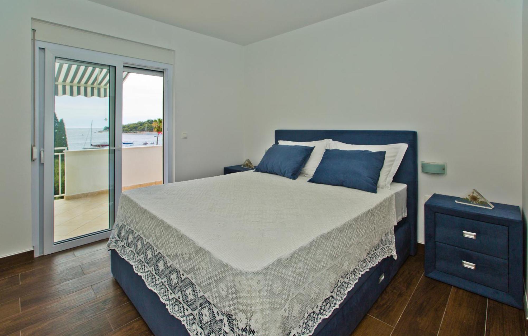 Apartments Grgo Хвар Экстерьер фото