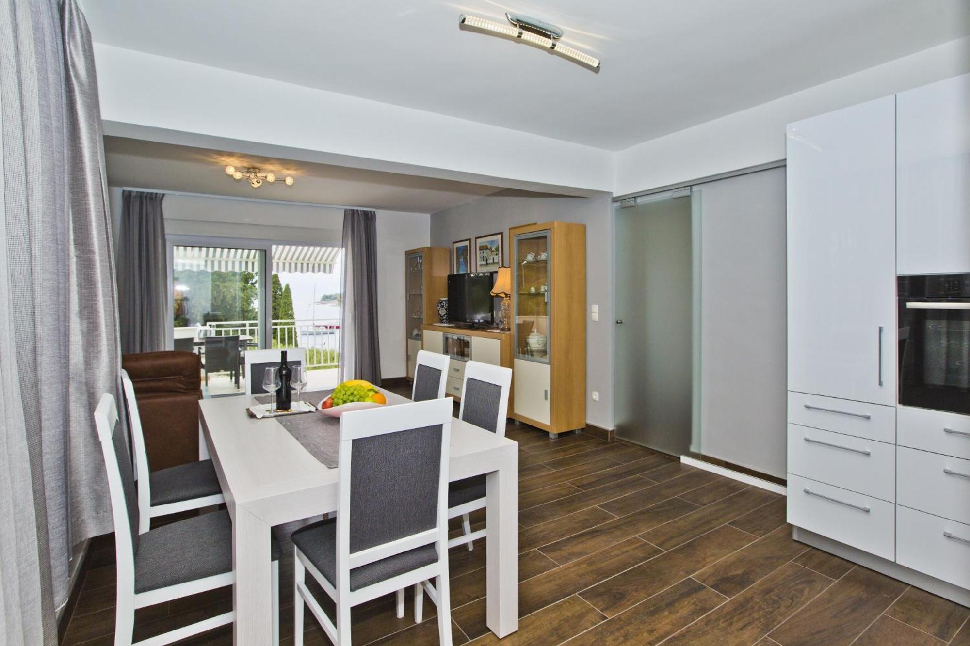 Apartments Grgo Хвар Экстерьер фото